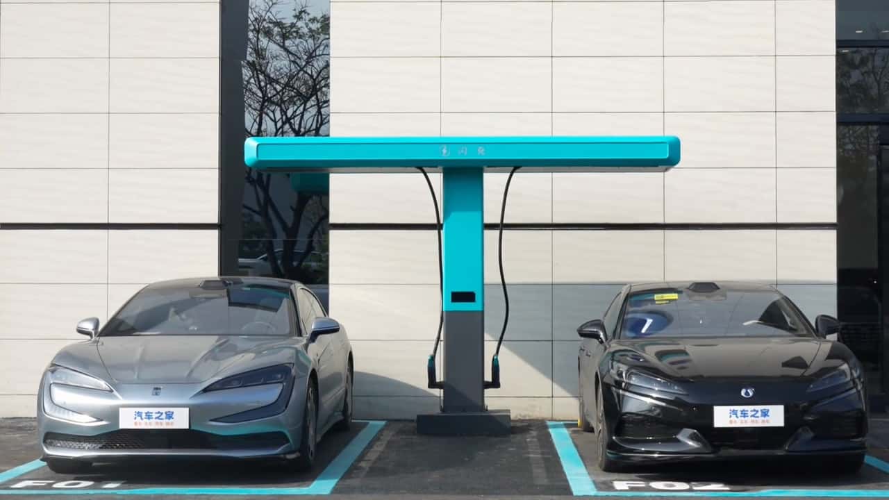 5분 충전으로 400km 주행? BYD가 전기차의 마지막 약점을 무너뜨렸다 — 단, 치명적인 조건이 있다