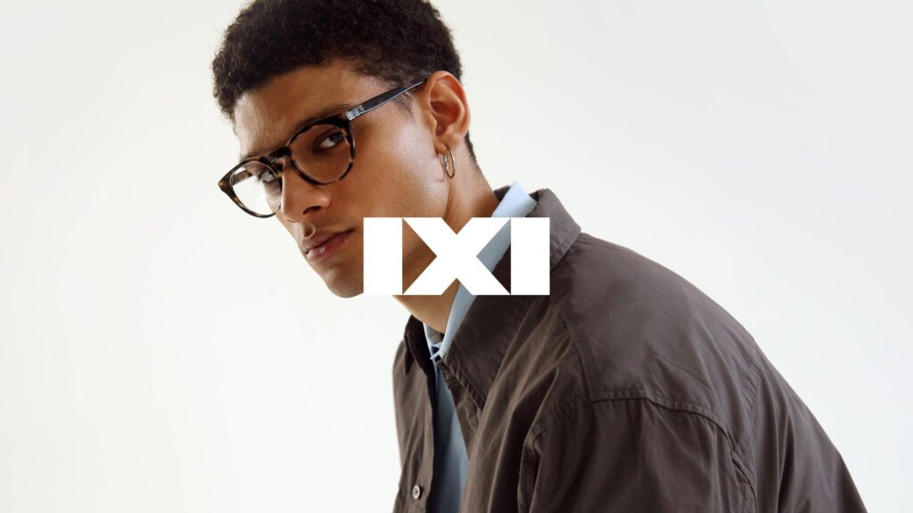 ‘오토포커스 안경’ IXI 스마트 글라스, 노안도 자동으로 맞춰주는 초점 조절 안경입니다